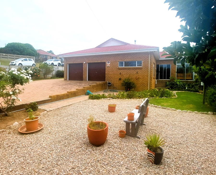 3 Bedroom Property for Sale in Dana Bay Western Cape